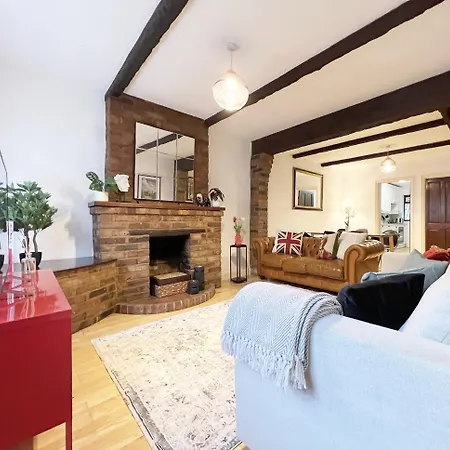 Charming Windsor Cottage, Incredible Location, Castle Doorstep Exterior photo